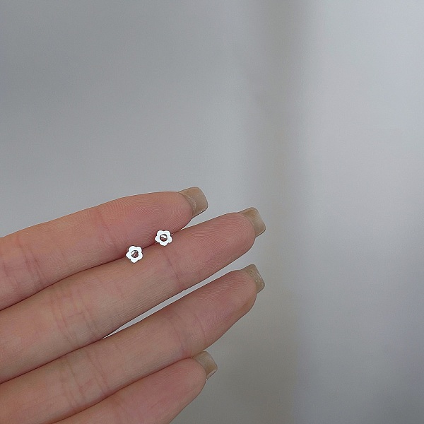PandaHall Alloy Earrings for Women, with 925 Sterling Silver Pin, Flower, 10mm Alloy Flower
PandaHall Alloy Earrings for Women, with 925 Sterling Silver Pin, Flower, 10mm Alloy Flower