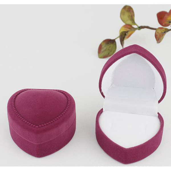 PandaHall Valentine's Day Velvet Ring Storage Boxes, Heart Shaped Single Ring Gift Case, Pale Violet Red, 4.8x4.8x3.5cm Velvet Heart
PandaHall Valentine's Day Velvet Ring Storage Boxes, Heart Shaped Single Ring Gift Case, Pale Violet Red, 4.8x4.8x3.5cm Velvet Heart