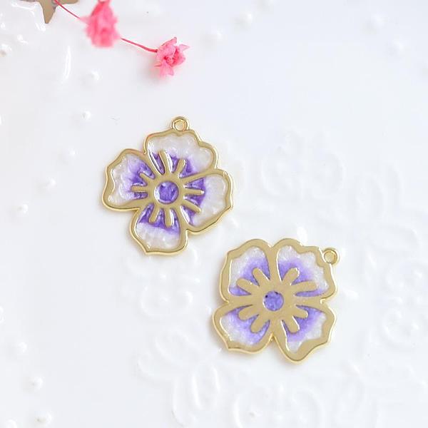 PandaHall Alloy Enamel Pendants, Golden, Flower Charm, Medium Purple, 24x22mm Alloy+Enamel Flower
PandaHall Alloy Enamel Pendants, Golden, Flower Charm, Medium Purple, 24x22mm Alloy+Enamel Flower