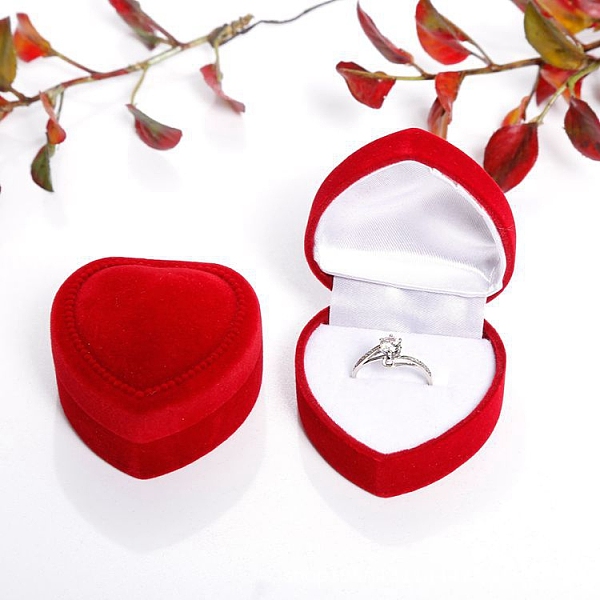 PandaHall Valentine's Day Velvet Ring Storage Boxes, Heart Shaped Single Ring Gift Case, Red, 4.8x4.8x3.5cm Velvet Heart Red
PandaHall Valentine's Day Velvet Ring Storage Boxes, Heart Shaped Single Ring Gift Case, Red, 4.8x4.8x3.5cm Velvet Heart Red