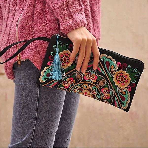 PandaHall Embroidered Cloth Handbags, Clutch Bag with Zipper, Rectangle with Flower Pattern, Colorful, 140x270mm Cloth Rectangle
PandaHall Embroidered Cloth Handbags, Clutch Bag with Zipper, Rectangle with Flower Pattern, Colorful, 140x270mm Cloth Rectangle