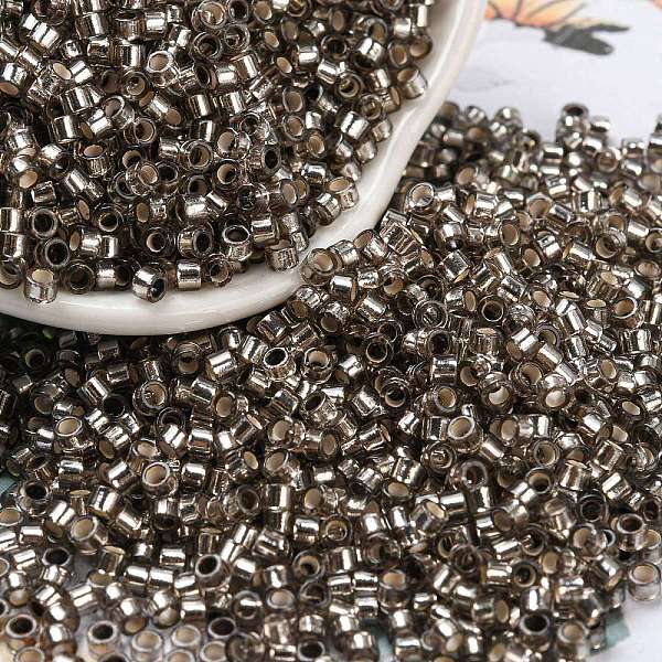 PandaHall Glass Seed Beads, Silver Lined, Cylinder, Camel, 2.5x1.6mm, Hole: 1mm, about 58967pcs/pound Glass Brown
PandaHall Glass Seed Beads, Silver Lined, Cylinder, Camel, 2.5x1.6mm, Hole: 1mm, about 58967pcs/pound Glass Brown