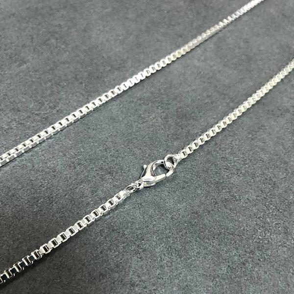 PandaHall Brass Box Chain Necklaces, with Lobster Claw Clasps, Silver Color Plated, 24 inch, 2mm Brass
PandaHall Brass Box Chain Necklaces, with Lobster Claw Clasps, Silver Color Plated, 24 inch, 2mm Brass