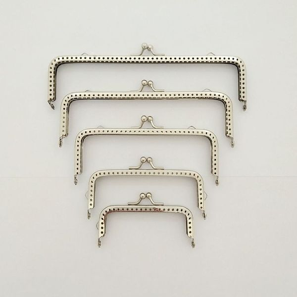 PandaHall Iron Purse Frame, for Bag Sewing Craft Tailor Sewer, Platinum, 5.8x10.8x1cm, Hole: 7mm Iron
PandaHall Iron Purse Frame, for Bag Sewing Craft Tailor Sewer, Platinum, 5.8x10.8x1cm, Hole: 7mm Iron