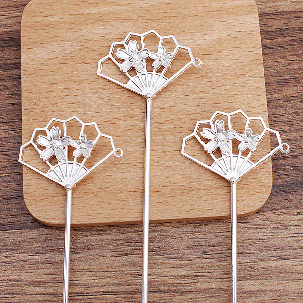 PandaHall Iron Hair Stick Findings, with Alloy Findings, Fan, Silver, 145x43x16mm Iron
PandaHall Iron Hair Stick Findings, with Alloy Findings, Fan, Silver, 145x43x16mm Iron