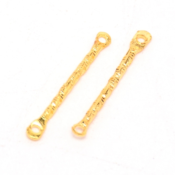 

PandaHall Iron Links Connectors, for DIY Earring, Rectangle, Golden, 20x2x1.2mm, Hole: 1mm, 50pcs/bag Iron Rectangle