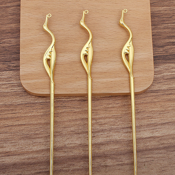 

PandaHall Chinese Style Alloy Crane Hair Sticks, with Loop, Long-Lasting Plated Hair Accessories for Woman, Golden, 162mm, Fit For 1mm...