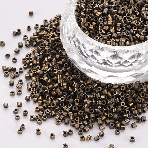 

PandaHall Frosted Plated Glass Cylinder Beads, Seed Beads, Metallic Colours, Round Hole, Goldenrod, 1.5~2x1~2mm, Hole: 0.8mm, about..., Gold