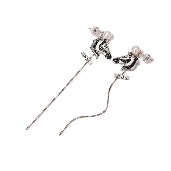 

PandaHall Brass Tassel Ear Studs, with Micro Pave Cubic Zirconia, Zebra, Platinum, 103mm, Pin: 0.9mm Cubic Zirconia Others