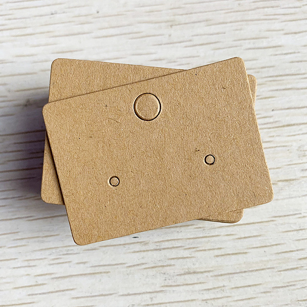 

PandaHall Kraft Paper Earring Display Cards, Jewelry Display Cards, Rectangle, 4.5x3.2cm, 100pcs/bag. Paper Rectangle