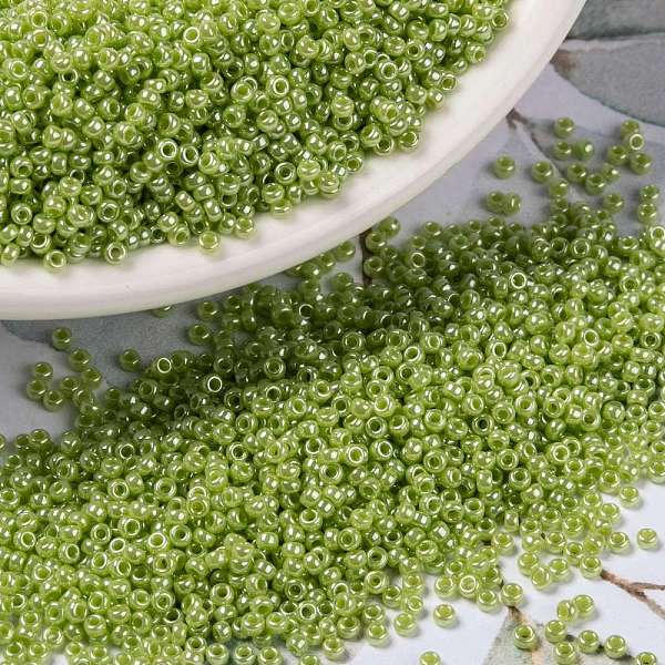 

PandaHall MIYUKI Round Rocailles Beads, Japanese Seed Beads, (RR439) Opaque Chartreuse Luster, 15/0, 1.5mm, Hole: 0.7mm, about 5555pcs/10g..., Green