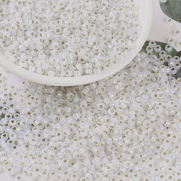 

PandaHall MIYUKI Round Rocailles Beads, Japanese Seed Beads, (RR551) Gilt Lined Opal, 8/0, 3mm, Hole: 1mm, about 2111~2277pcs/50g Glass..., White