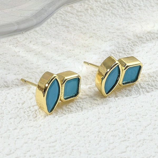Aretes con pavé de latón y circonitas cúbicas