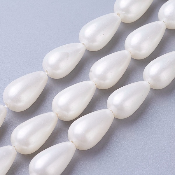 

PandaHall Electroplate Shell Pearl Beads Strands, Drop, White, 18~20x10~10.5mm, Hole: 1mm, about 20pcs/strand, 15~16inch(40~41cm) Shell...