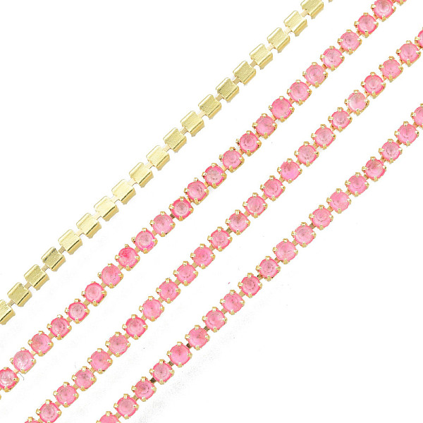 

PandaHall Brass Rhinestone Strass Chains, Rhinestone Cup Chain, Imitate Luminous Style, Raw(Unplated), Light Rose, 1.5x1.5mm, about 18.70..., Pink