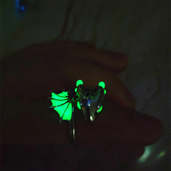

PandaHall Luminous Glow In The Dark Enamel Dragon Open Cuff Ring, Platinum Alloy Jewelry, Green, Inner Diameter: 18mm Alloy Green