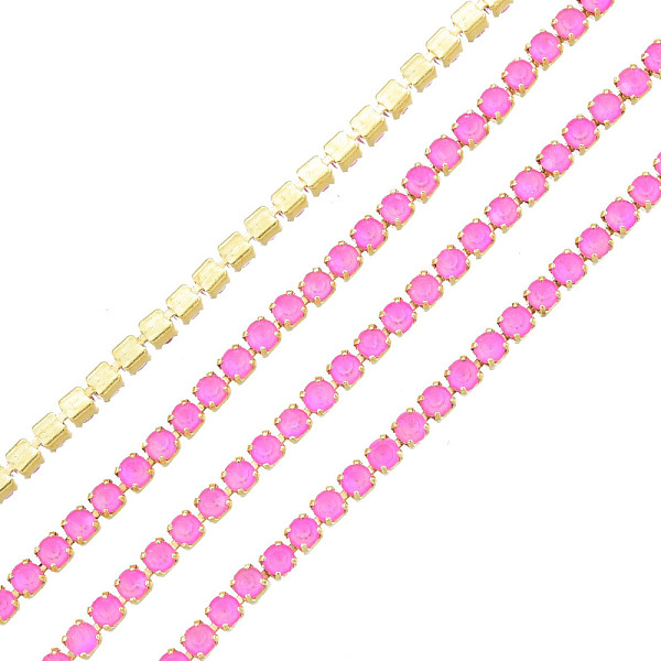 

PandaHall Brass Rhinestone Strass Chains, Rhinestone Cup Chain, Imitate Fluorescent Style, Raw(Unplated), Rose, 1.5x1.5mm, about 18.70 Feet..., Pink