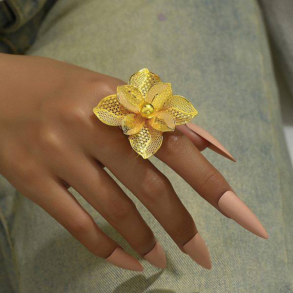 Elegant Hollow Flower Iron Wedding Cuff Ring for Middle Eastern Ramadan Bride