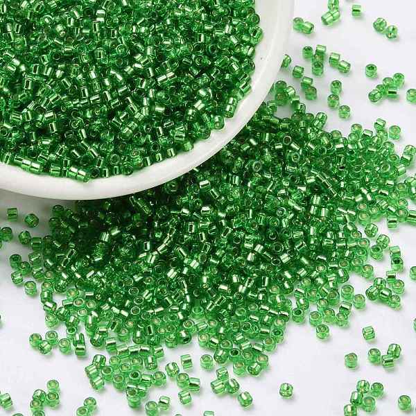

PandaHall Cylinder Seed Beads, Silver Lined, Round Hole, Uniform Size, Green, 2x1.5mm, Hole: 0.8mm, about 888pcs/10g Glass Green