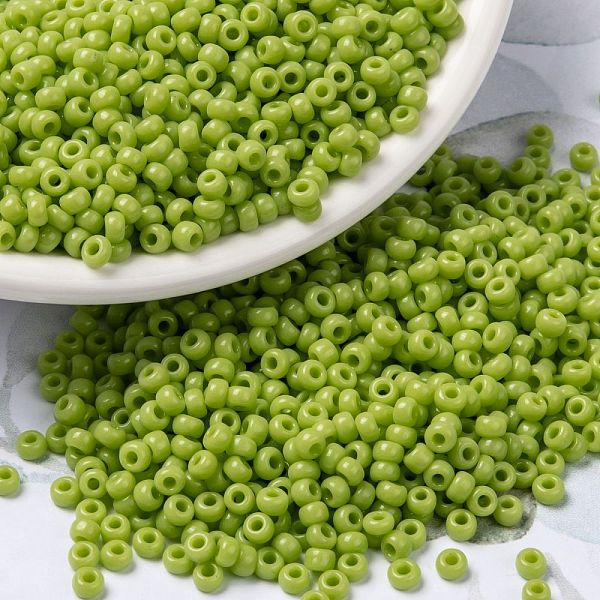 

PandaHall MIYUKI Round Rocailles Beads, Japanese Seed Beads, (RR416) Opaque Chartreuse, 8/0, 3mm, Hole: 1mm about 422~455pcs/bottle..., Green