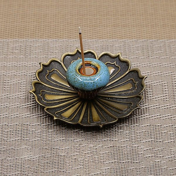 

PandaHall Porcelain Incense Burners Holder, with Alloy Flower Base, Buddhism Aromatherapy Furnace Home Decor, Sky Blue, 88x28mm Alloy Flower