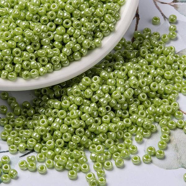 

PandaHall MIYUKI Round Rocailles Beads, Japanese Seed Beads, 8/0, (RR439) Opaque Chartreuse Luster, 8/0, 3mm, Hole: 1mm, about..., Green