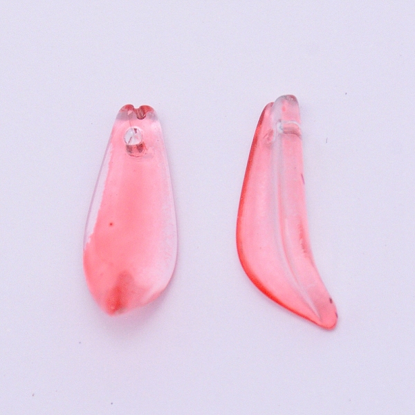 

PandaHall Handmade Lampwork Pendants, Chrysanthemum Petaline, Red, 20~22x8.5~9x5mm, Hole: 0.8~1mm Lampwork Petaline Red