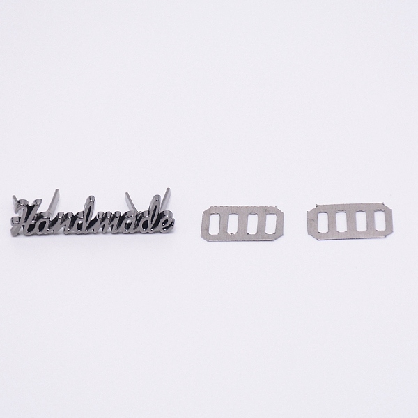 

PandaHall Zinc Alloy Bag Lock Catch Clasps, with Iron Base, Word Handmade, Gunmetal, 0.9x3.5x1.3cm, 1.85x1.15x0.02cm Alloy Word