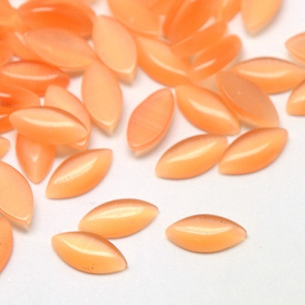 

PandaHall Cat Eye Cabochons, Horse Eye, Bisque, 10x5x1.5~2mm Glass Horse Eye Orange