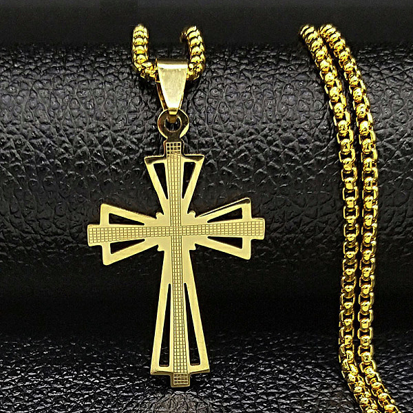 

PandaHall 304 Stainless Steel Pendant Necklaces, Hollow Cross, Golden, 23.54 inch(59.8cm) 304 Stainless Steel Cross