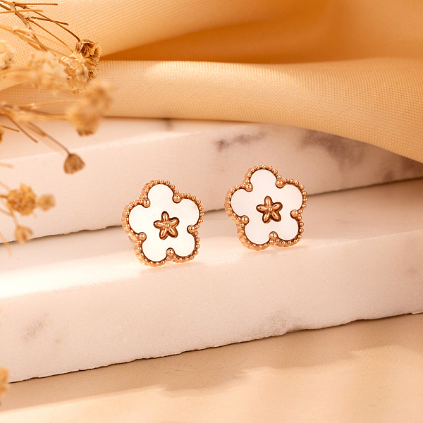 

PandaHall Stainless Steel Shell Flower Stud Earrings Stainless Steel White