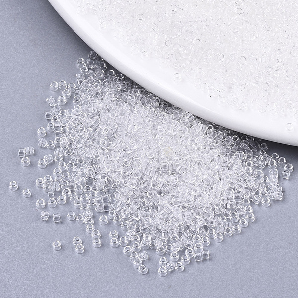 

PandaHall Glass Seed Beads, Fit for Machine Eembroidery, Transparent Colours, Round, Clear, 11/0, 2x1.5mm, Hole: 1mm, about 30000pcs/bag...