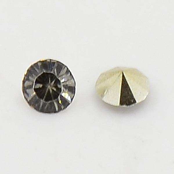 

PandaHall Grade AAA Pointed Back Resin Rhinestones, Diamond Shape, Gray, 2.0mm, about 14400pcs/bag Resin Diamond Gray