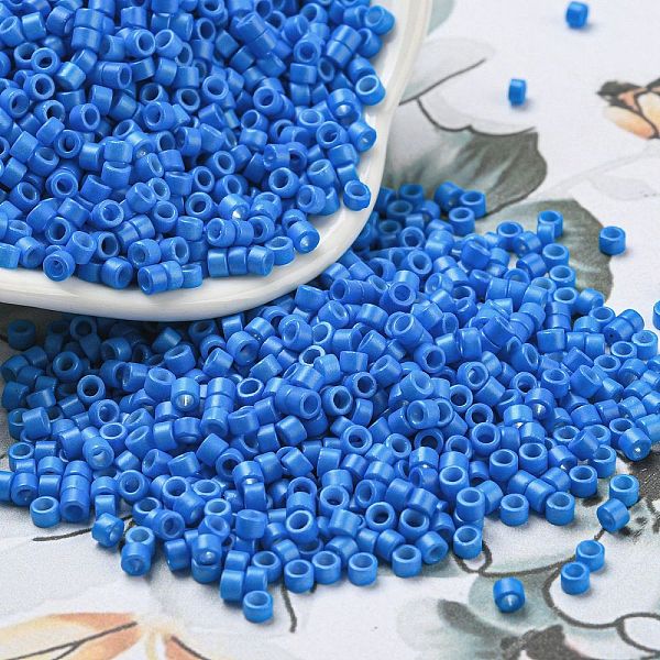 

PandaHall Baking Paint Glass Seed Beads, Cylinder, Dodger Blue, 2.5x2mm, Hole: 1.4mm, about 45359pcs/pound Glass