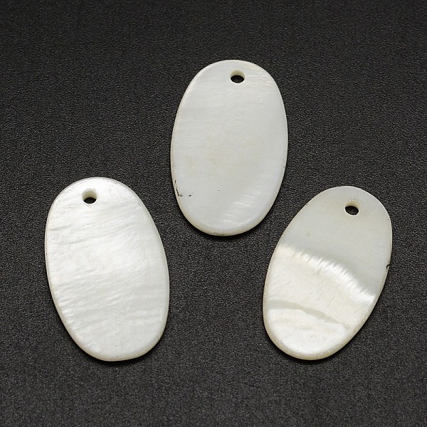 

PandaHall Oval Freshwater Shell Pendants, Creamy White, 24x14x2mm, Hole: 1mm Freshwater Shell Oval