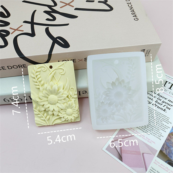 

PandaHall Flower Pendant DIY Food Grade Silicone Mold, Resin Casting Molds, for UV Resin, Epoxy Resin Craft Making, Rectangle, 85x65mm...