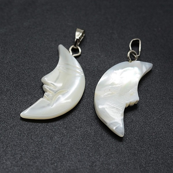 

PandaHall Shell Pendants, with Brass Findings, Moon, Platinum, 22~28x10~13x3~5mm, Hole: 2x5mm Shell Moon