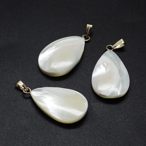 

PandaHall Shell Pendants, with Brass Findings, teardrop, Platinum, 27~28x15~17x3~5mm, Hole: 2x5mm Shell Teardrop