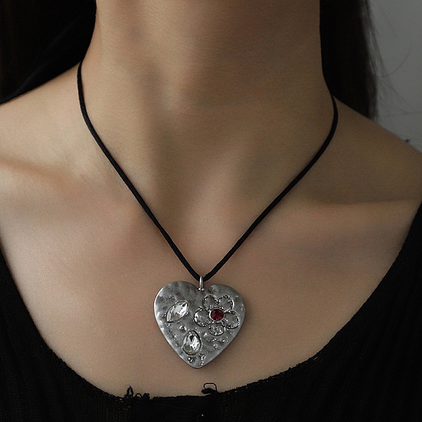 

PandaHall Alloy Rhinestone Pendant Necklaces, Nylon Cord for Women, Heart, 48.62 inch(123.5cm) Alloy Heart