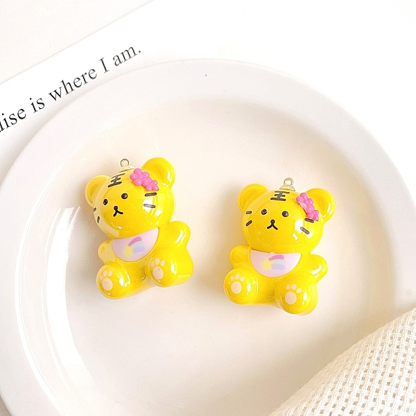 

PandaHall Opaque Acrylic Pendants, Tiger, Yellow, 44.2x35.3x29mm, Hole: 3.5mm Acrylic Tiger Yellow