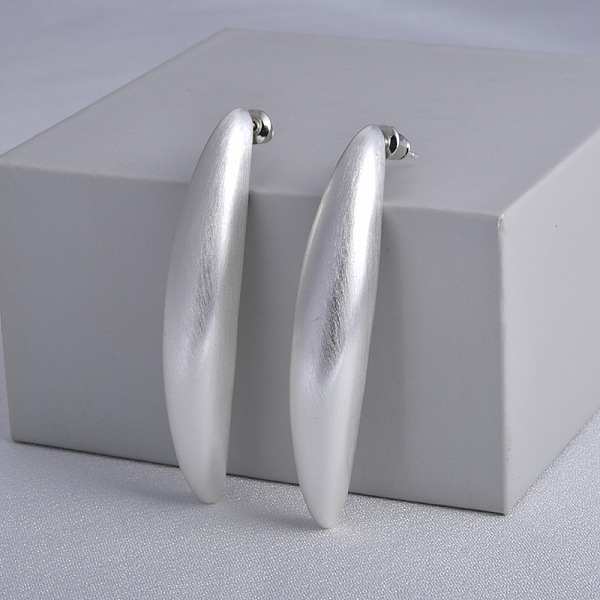 

PandaHall Banana Brass Stud Earrings for Women, Silver, 57x10mm Brass Banana