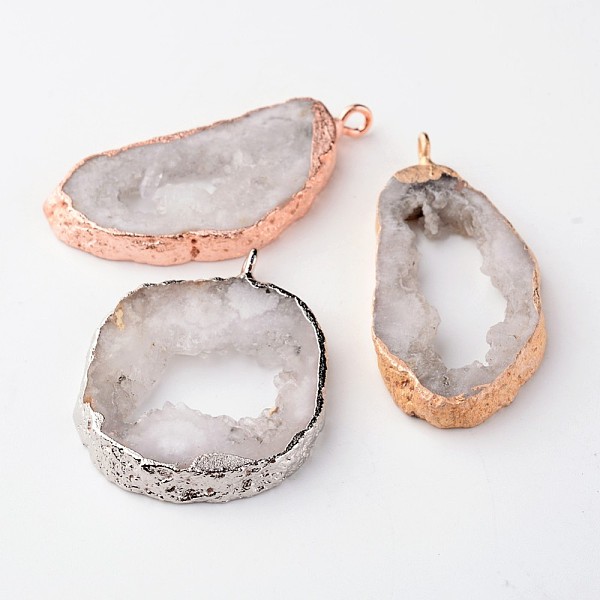 

PandaHall Natural Geode Agate Druzy Slice Pendants, Nuggets, with Brass Findings, Mixed Color, 18~48x28~70x6~9mm, Hole: 2mm Natural Agate..., Multicolor
