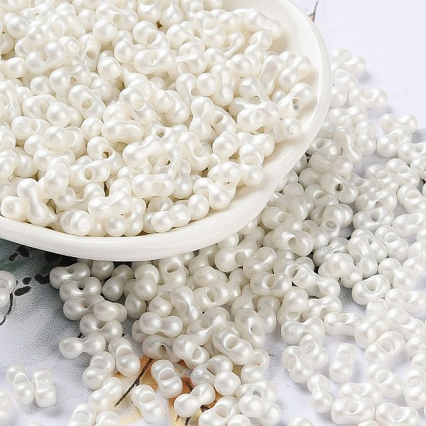 

PandaHall Glass Seed Beads, Opaque Colours Luster, Peanut, White, 5~6x2.5~3x3~3.5mm, Hole: 1~1.2mm, about 5000pcs/pound Glass Peanut White