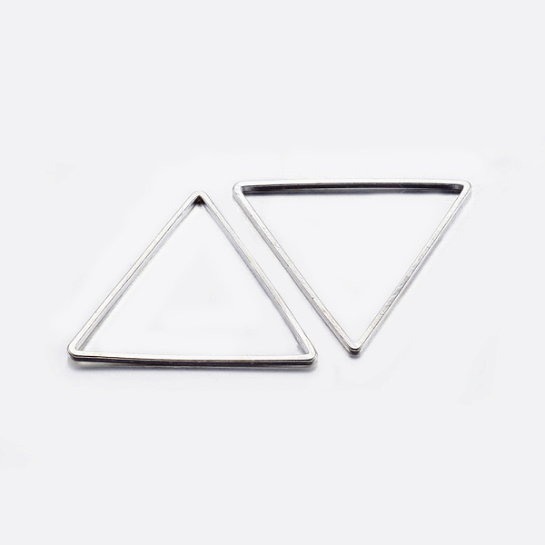 

PandaHall Brass Linking Rings, Plated, Triangle, Silver Color Plated, 13x15x1mm, Inner Diameter: 11x12mm Brass Triangle