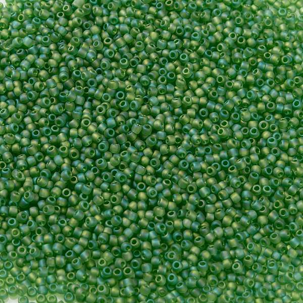 

PandaHall TOHO Round Seed Beads, Japanese Seed Beads, (167F) Transparent AB Frost Peridot, 11/0, 2.2mm, Hole: 0.8mm, about 1110pcs/bottle..., Green