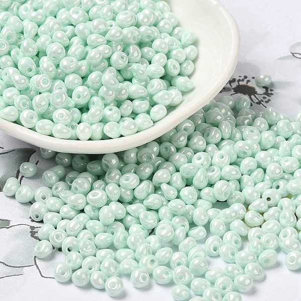 

PandaHall 6/0 Glass Seed Beads, Opaque Colours Luster, Teardrop, Aquamarine, 4.5~5x4x3~3.5mm, Hole: 0.9mm, about 5625Pcs/Pound Glass..., Green