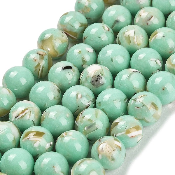 Assemblage de perles en pierre synthétique et en coquillage de troca