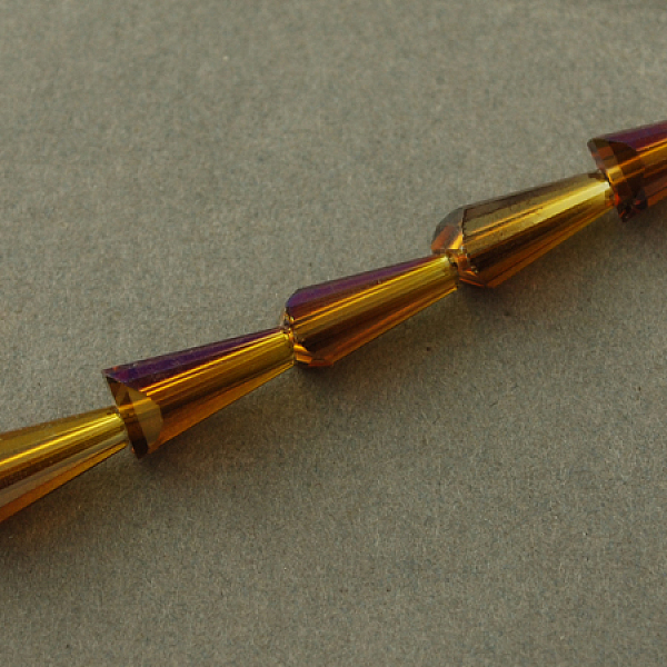 

PandaHall Electroplate Glass Beads Strands, AB Color Plated, Faceted, Cone, Saddle Brown, 12x6x6mm, Hole: 2mm Glass Cone Brown