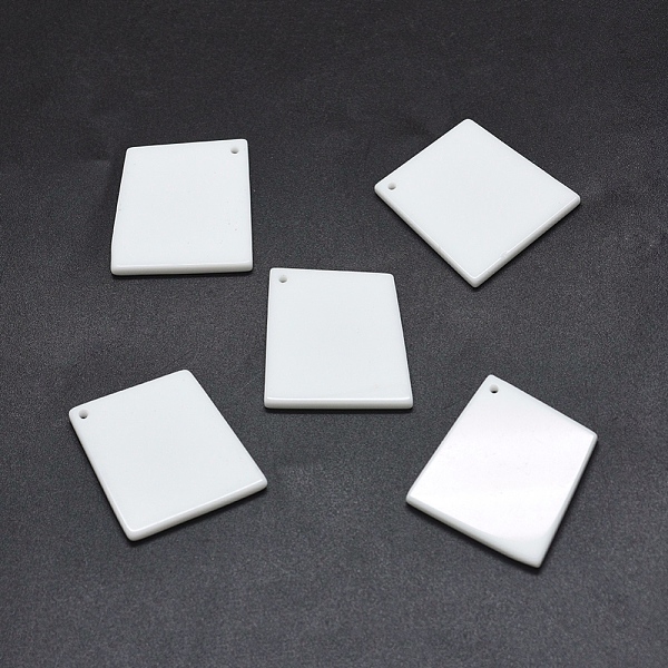 

PandaHall Opaque Glass Pendants, Rhombus, White, 40x37x3mm, Hole: 1.5mm Glass Rhombus White