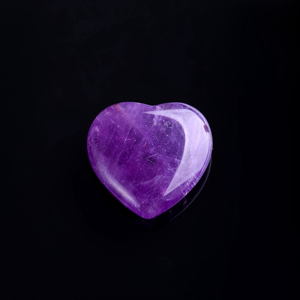 Натуральный аметист камень сердца любви